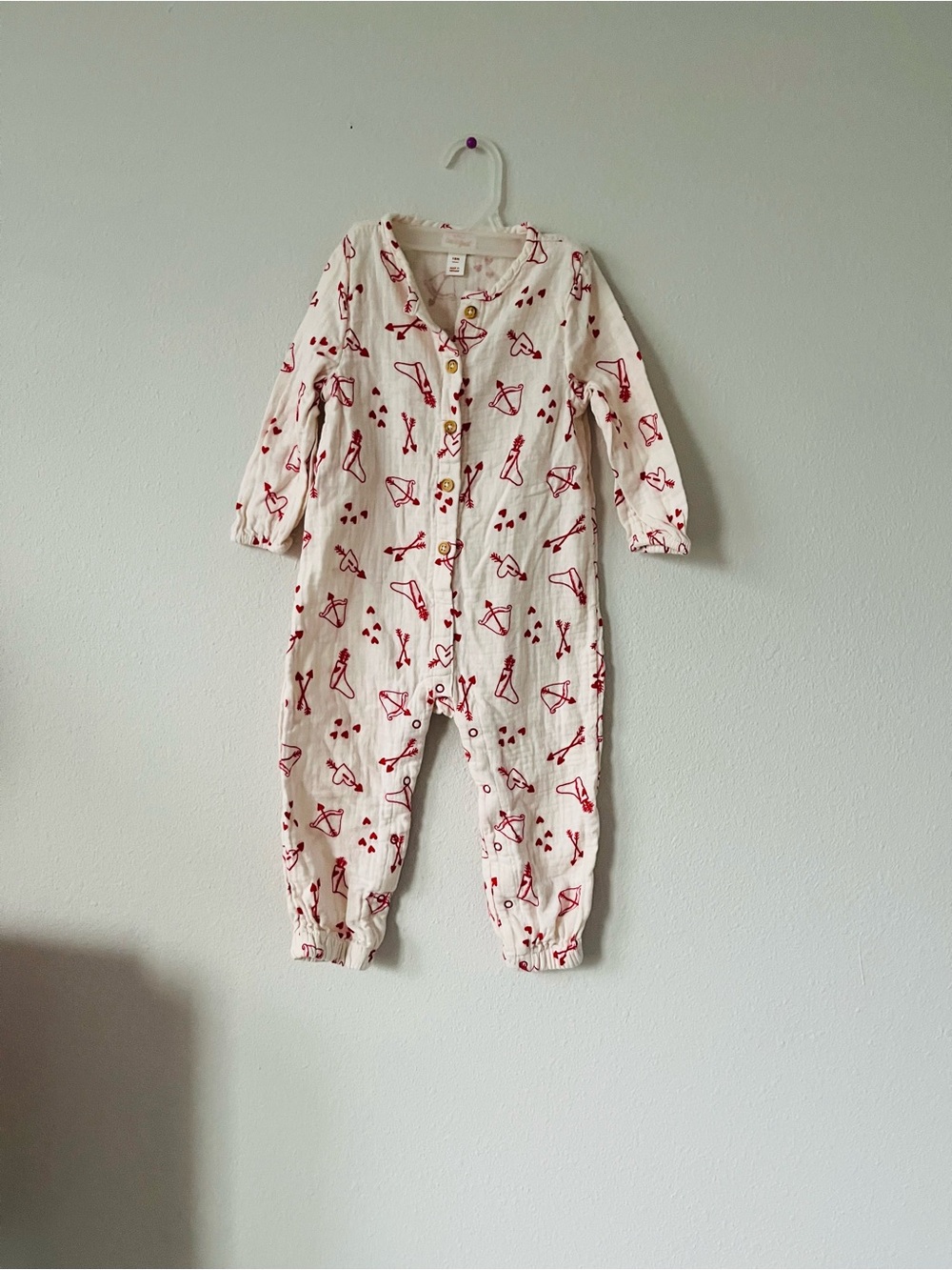 Unisex Cat & Jack Cream Baby Onesie with Red Heart and Bow Print Size 18 Months